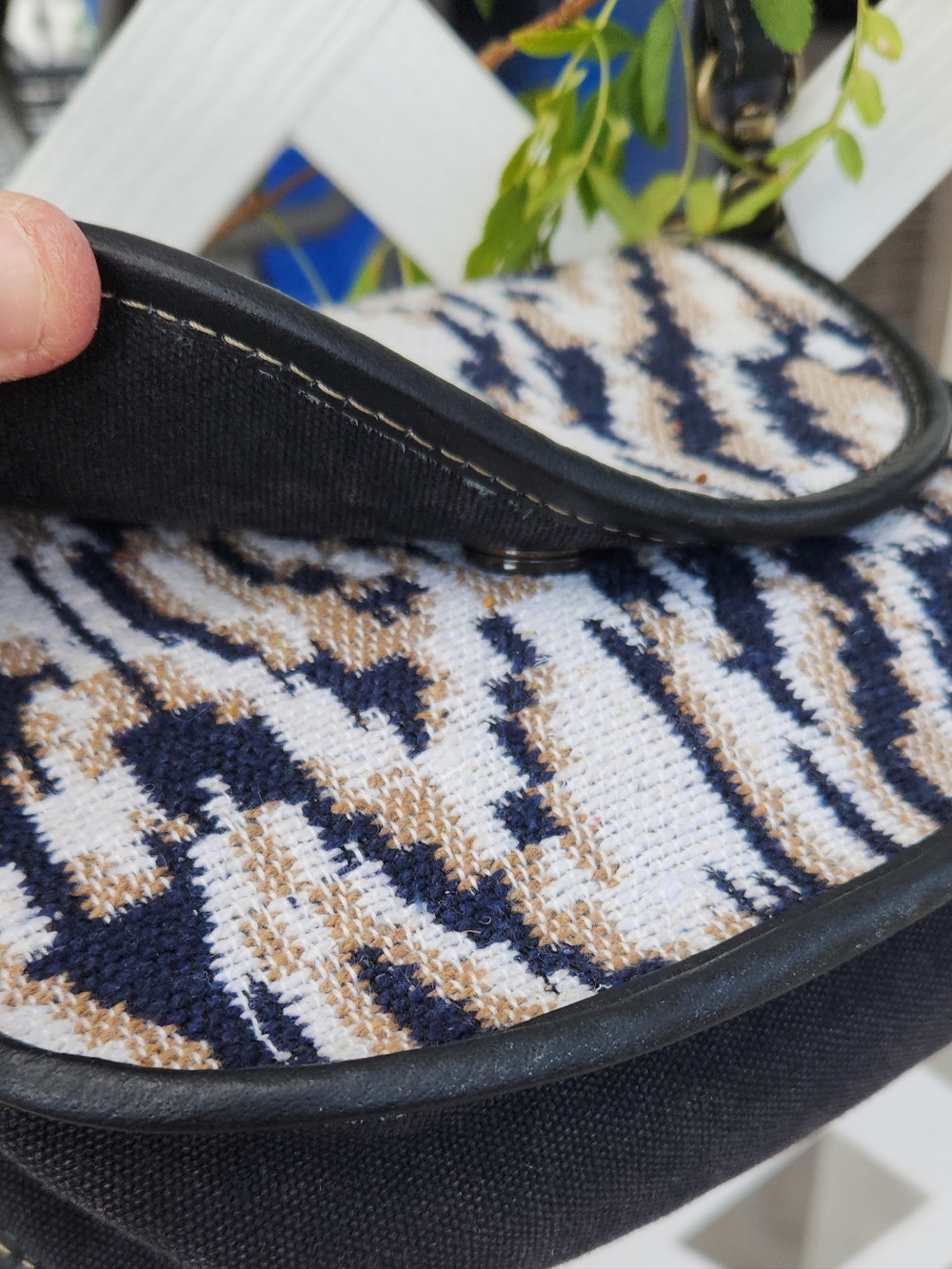 Myra: Jenson Bluff Small Crossbody - Picture 8 of 8